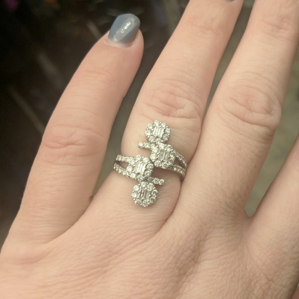 Super cute costume jewelry ring